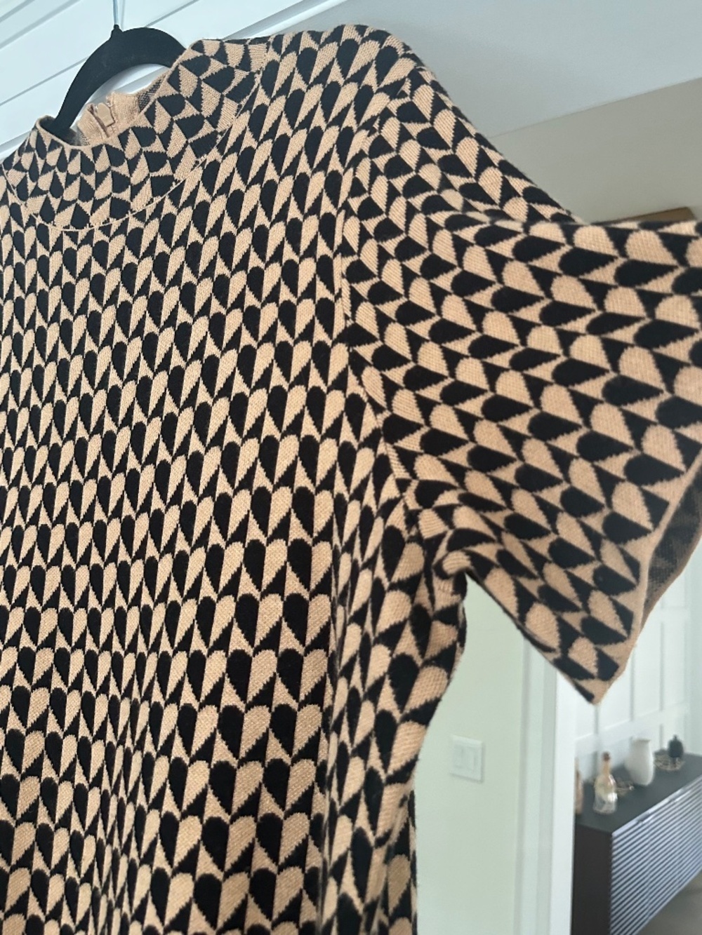 ANTHROPOLOGIE Short-Sleeve Mock-Neck Mod Black & Tan Sweater Mini Dress - 2X - Picture 9 of 16